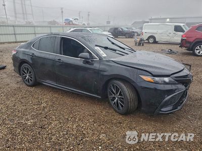 Czwarte zdjęcie samochodu z boku: 2021 TOYOTA CAMRY SE VIN:4T1G11BK3MU025727 - miniatura