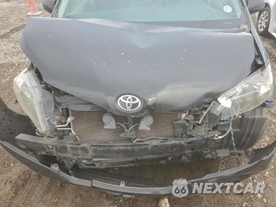 Zdjęcie 12 z 14 samochodu: 2012 TOYOTA SIENNA SPORT VIN:5TDXK3DC4CS192653 - miniatura