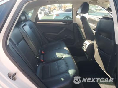 Zdjęcie 10 z 12 samochodu: 2014 VOLKSWAGEN PASSAT SE VIN:1VWBT7A38EC100061 - miniatura