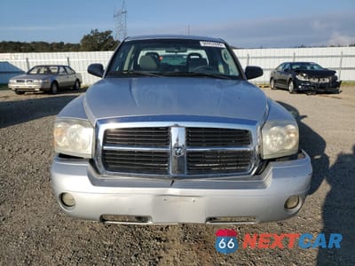 Piąte zdjęcie samochodu w środku: 2006 DODGE DAKOTA QUAD SLT VIN:1D7HE48N66S605624 - miniatura