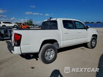 Trzecie zdjęcie samochodu z tyłu: 2022 TOYOTA TACOMA DOUBLE CAB VIN:3TYAX5GN8NT063984 - miniatura