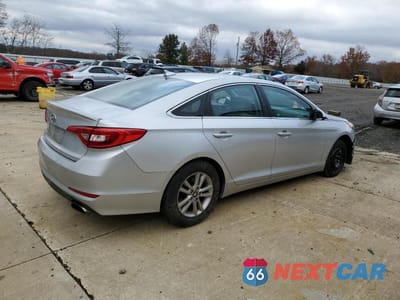 Trzecie zdjęcie samochodu z tyłu: 2016 HYUNDAI SONATA SE VIN:5NPE24AF5GH317473 - miniatura
