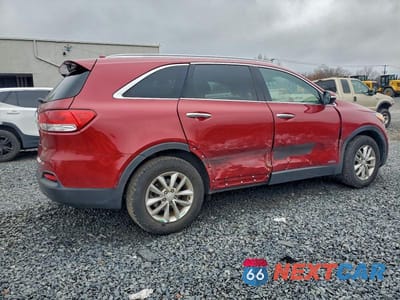 Trzecie zdjęcie samochodu z tyłu: 2018 KIA SORENTO LX VIN:5XYPGDA37JG416598 - miniatura