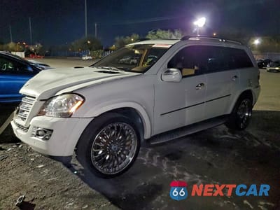 2009 MERCEDES-BENZ GL 550 4MATIC 4JGBF86E59A519251 - główne zdjęcie licytacji z USA - miniatura