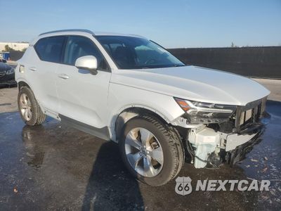 Czwarte zdjęcie samochodu z boku: 2021 VOLVO XC40 T5 MOMENTUM VIN:YV4162UK4M2486524 - miniatura