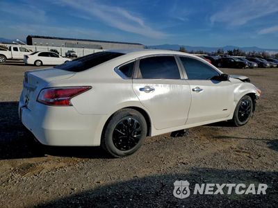 Trzecie zdjęcie samochodu z tyłu: 2015 NISSAN ALTIMA 2.5 VIN:1N4AL3AP1FC239093 - miniatura