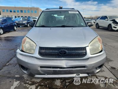 Piąte zdjęcie samochodu w środku: 2004 TOYOTA RAV4 VIN:JTEHD20V046005714 - miniatura