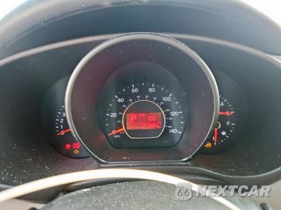 Zdjęcie 9 z 13 samochodu: 2015 KIA SOUL + VIN:KNDJP3A55F7163741 - miniatura