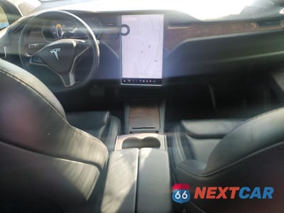 Zdjęcie 8 z 13 samochodu: 2021 TESLA MODEL X VIN:5YJXCBE25MF322121 - miniatura