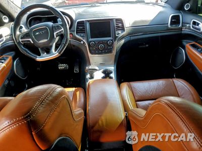 Zdjęcie 8 z 15 samochodu: 2015 JEEP GRAND CHEROKEE SRT-8 VIN:1C4RJFDJ9FC641777 - miniatura