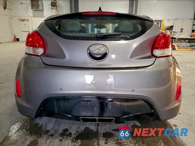Zdjęcie 6 z 12 samochodu: 2013 HYUNDAI VELOSTER VIN:KMHTC6AD0DU093198 - miniatura