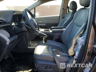 Zdjęcie 7 z 14 samochodu: 2021 TOYOTA SIENNA XLE VIN:5TDJRKEC0MS063045 - miniatura