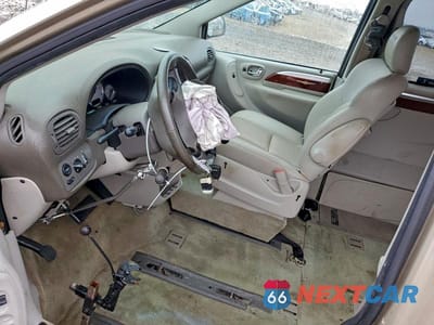 Zdjęcie 7 z 12 samochodu: 2006 CHRYSLER TOWN & COUNTRY LIMITED VIN:2A4GP64L26R617085 - miniatura