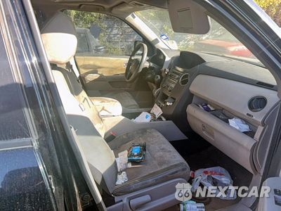 Piąte zdjęcie samochodu w środku: 2015 HONDA PILOT SE VIN:5FNYF4H36FB034896 - miniatura