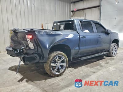 Trzecie zdjęcie samochodu z tyłu: 2021 CHEVROLET SILVERADO K1500 RST VIN:1GCUYEET0MZ283026 - miniatura