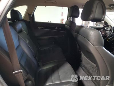 Zdjęcie 11 z 16 samochodu: 2016 KIA SORENTO EX VIN:5XYPHDA19GG025425 - miniatura
