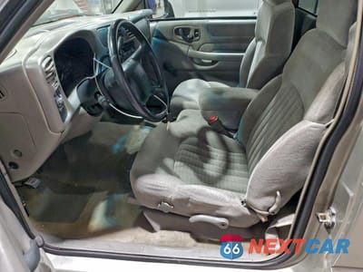 Zdjęcie 7 z 12 samochodu: 2002 CHEVROLET S TRUCK S10 VIN:1GCCS14W628265182 - miniatura