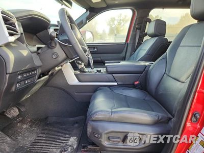 Zdjęcie 7 z 11 samochodu: 2025 TOYOTA TUNDRA CREWMAX PLATINUM VIN:5TFNC5DB5SX109344 - miniatura