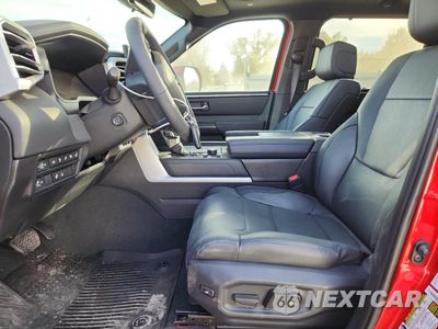 Zdjęcie 7 z 13 samochodu: 2025 TOYOTA TUNDRA CREWMAX PLATINUM VIN:5TFNC5DB5SX109344 - miniatura