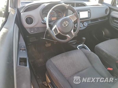 Zdjęcie 8 z 13 samochodu: 2015 TOYOTA YARIS 3-DOOR LE VIN:VNKJTUD31FA035423 - miniatura