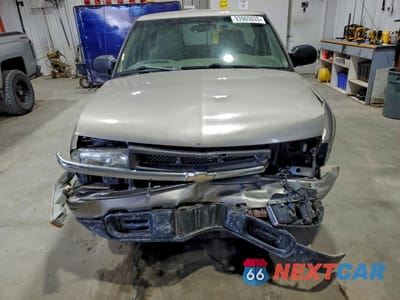 Piąte zdjęcie samochodu w środku: 2002 CHEVROLET S TRUCK S10 VIN:1GCCS14W628265182 - miniatura