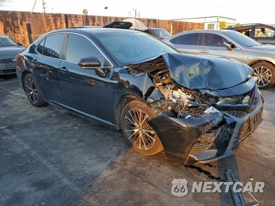 Czwarte zdjęcie samochodu z boku: 2019 TOYOTA CAMRY L VIN:4T1B11HKXKU839727 - miniatura
