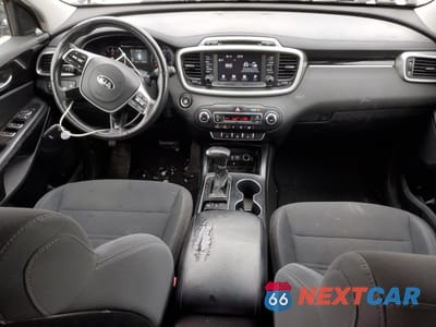 Zdjęcie 8 z 13 samochodu: 2019 KIA SORENTO LX VIN:5XYPGDA51KG504033 - miniatura