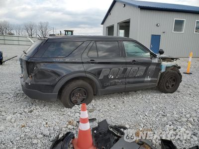 Trzecie zdjęcie samochodu z tyłu: 2021 FORD EXPLORER POLICE INTERCEPTOR VIN:1FM5K8AB1MGA64815 - miniatura