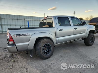 Trzecie zdjęcie samochodu z tyłu: 2015 TOYOTA TACOMA V6 VIN:5TFLU4EN6FX128417 - miniatura