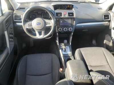 Zdjęcie 8 z 16 samochodu: 2018 SUBARU FORESTER 2.5I PREMIUM VIN:JF2SJAGC2JH610112 - miniatura