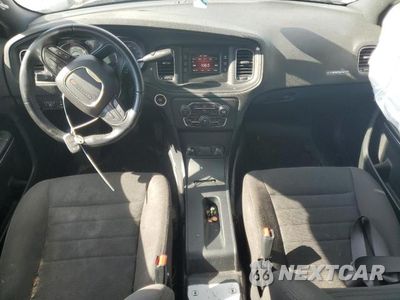 Zdjęcie 8 z 11 samochodu: 2017 DODGE CHARGER POLICE VIN:2C3CDXAT0HH546702 - miniatura
