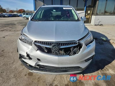 Piąte zdjęcie samochodu w środku: 2018 BUICK ENCORE PREFERRED II VIN:KL4CJBSB4JB682112 - miniatura