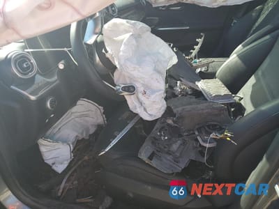 Zdjęcie 7 z 13 samochodu: 2024 MERCEDES-BENZ C 300 VIN:W1KAF4GB9RR188775 - miniatura