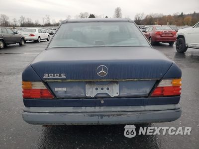Zdjęcie 6 z 12 samochodu: 1987 MERCEDES-BENZ 300 E VIN:WDBEA30DGHA521950 - miniatura