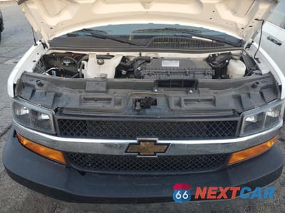 Zdjęcie 12 z 12 samochodu: 2024 CHEVROLET EXPRESS G2500 *** CARGO VAN *** VIN:1GCWGAFP8R1188760 - miniatura