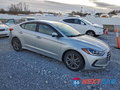 Czwarte zdjęcie samochodu z boku: 2018 HYUNDAI ELANTRA SEL VIN:5NPD84LF5JH252381 - miniatura