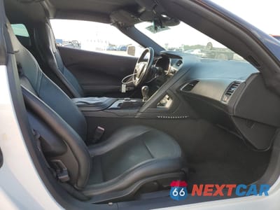 Zdjęcie 10 z 13 samochodu: 2016 CHEVROLET CORVETTE STINGRAY 1LT VIN:1G1YA2D79G5114474 - miniatura