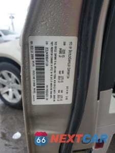 Zdjęcie 12 z 12 samochodu: 2006 CHRYSLER 300 VIN:2C3LA43R96H471164 - miniatura
