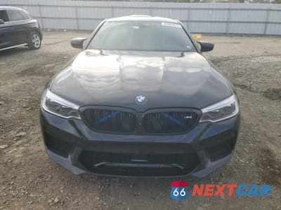 Piąte zdjęcie samochodu w środku: 2019 BMW M5 VIN:WBSJF0C50KB446806 - miniatura