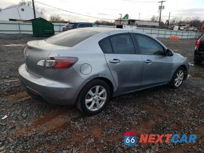 Trzecie zdjęcie samochodu z tyłu: 2010 MAZDA 3 I VIN:JM1BL1SG7A1328849 - miniatura