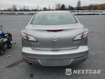 Zdjęcie 6 z 14 samochodu: 2013 MAZDA 3 I VIN:JM1BL1UPXD1781588 - miniatura