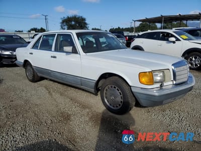 Czwarte zdjęcie samochodu z boku: 1986 MERCEDES-BENZ 420 SEL VIN:WDBCA35D8GA228032 - miniatura