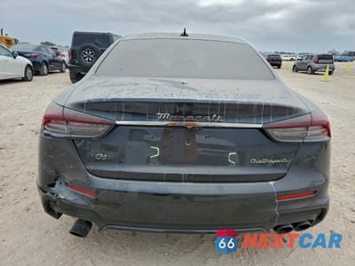 Zdjęcie 6 z 12 samochodu: 2022 MASERATI QUATTROPORTE MODENA VIN:ZAM56YRM3NX400590 - miniatura