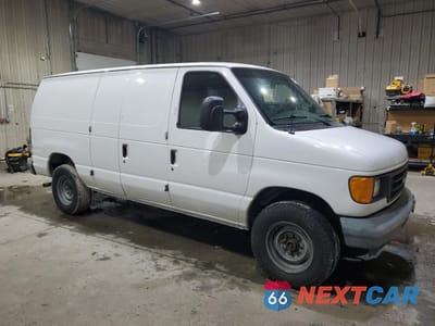 Czwarte zdjęcie samochodu z boku: 2007 FORD ECONOLINE E250 VAN VIN:1FTNE24W57DB48830 - miniatura