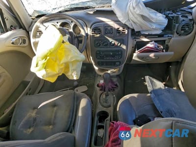 Zdjęcie 8 z 13 samochodu: 2001 CHRYSLER PT CRUISER VIN:3C8FY4BB01T290915 - miniatura