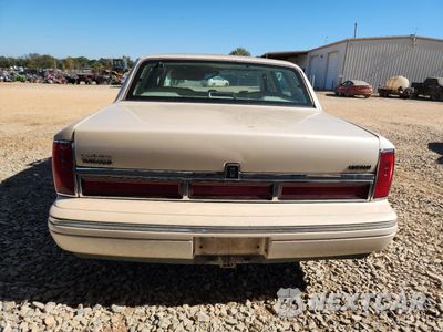 Zdjęcie 6 z 12 samochodu: 1996 LINCOLN TOWN CAR CARTIER VIN:1LNLM83W6TY635368 - miniatura