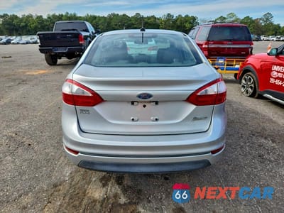Zdjęcie 6 z 12 samochodu: 2015 FORD FIESTA S VIN:3FADP4AJ7FM120627 - miniatura