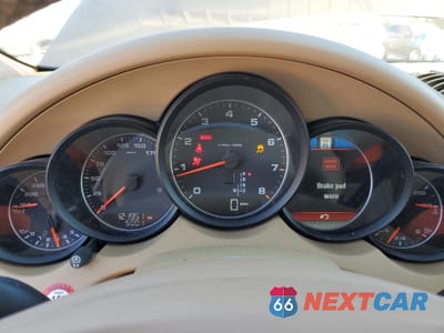 Zdjęcie 9 z 16 samochodu: 2012 PORSCHE CAYENNE VIN:WP1AA2A24CLA10531 - miniatura