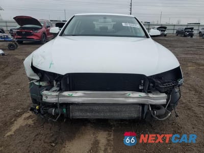 Piąte zdjęcie samochodu w środku: 2013 AUDI A4 PREMIUM VIN:WAUBFAFL5DN023407 - miniatura