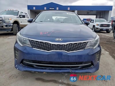 Piąte zdjęcie samochodu w środku: 2018 KIA OPTIMA LX VIN:5XXGT4L39JG224709 - miniatura